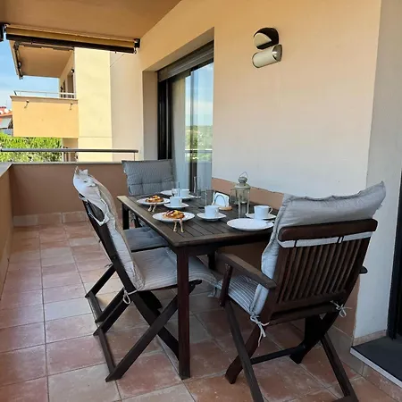 Apartament Residential Flat *