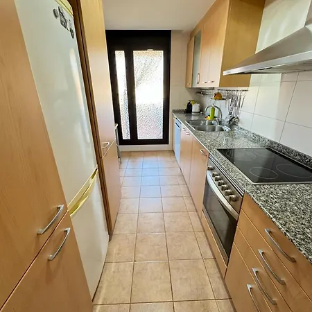 Residential Flat * 료렛 드 마르